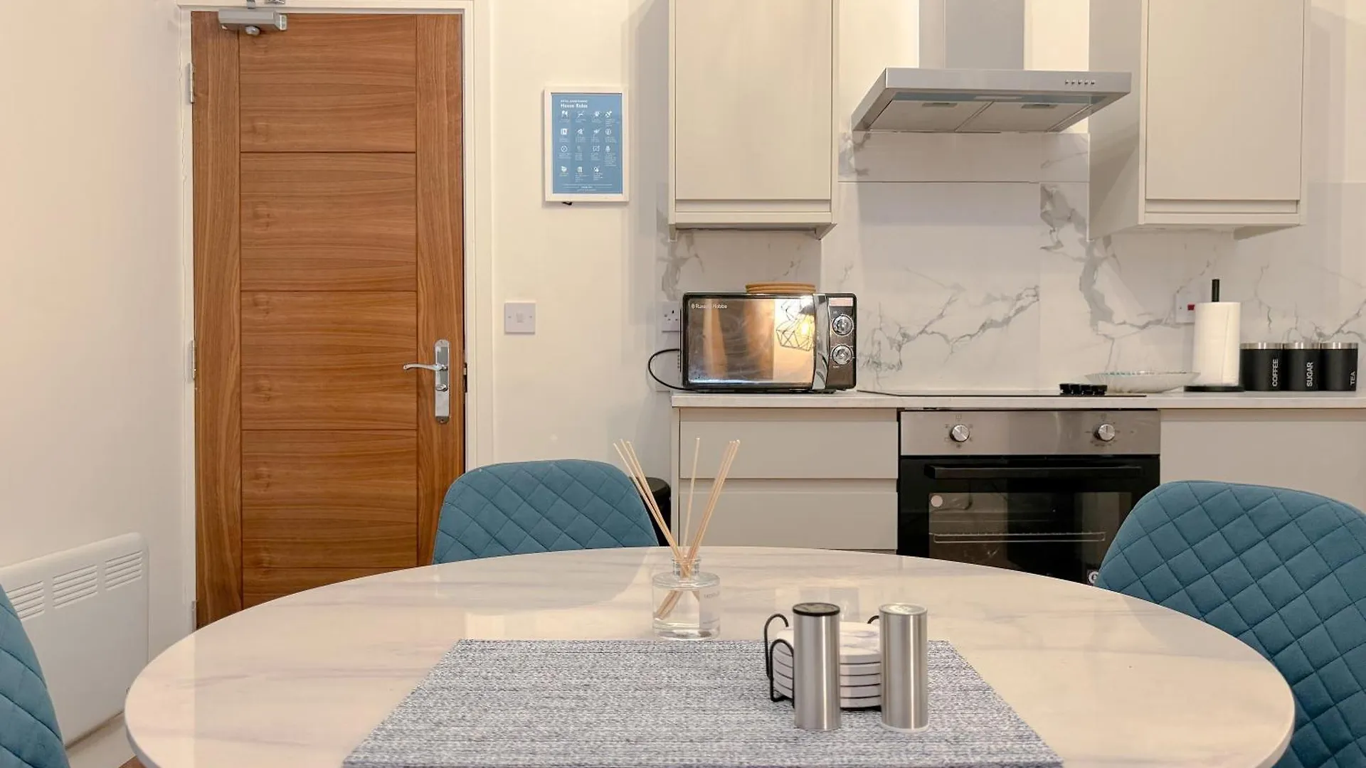 Central & Modern 2 Bedroom City Apartment كارديف المملكة المتحدة