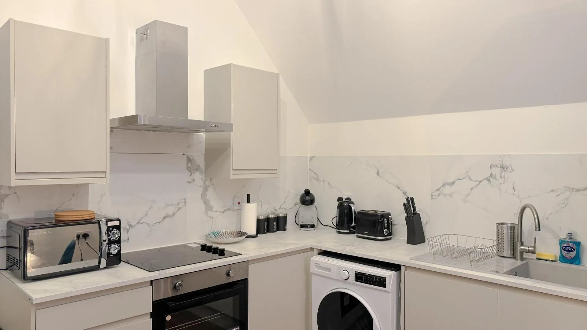 Central & Modern 2 Bedroom City Apartment 卡迪夫