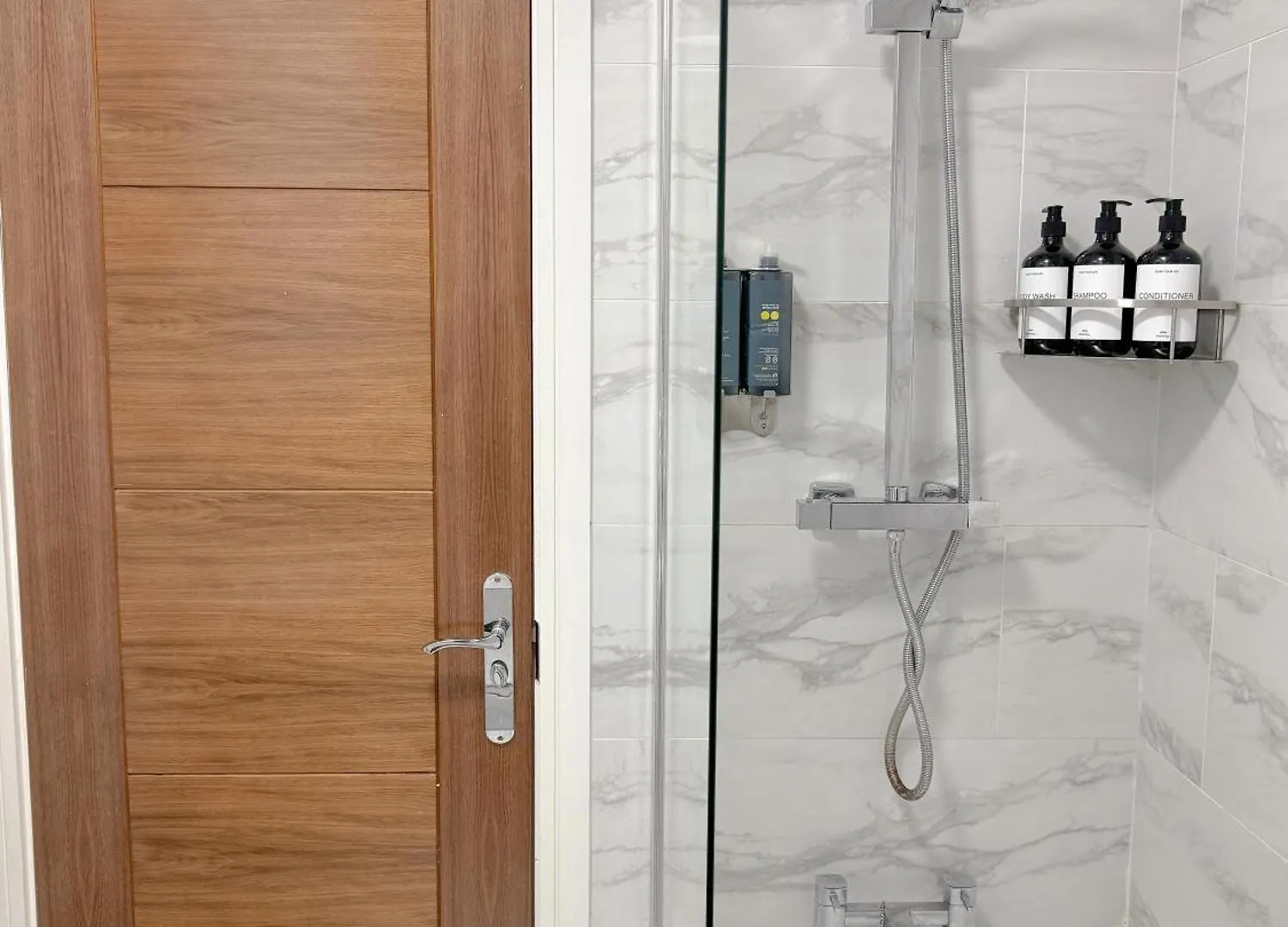 Central & Modern 2 Bedroom City Apartment 卡迪夫