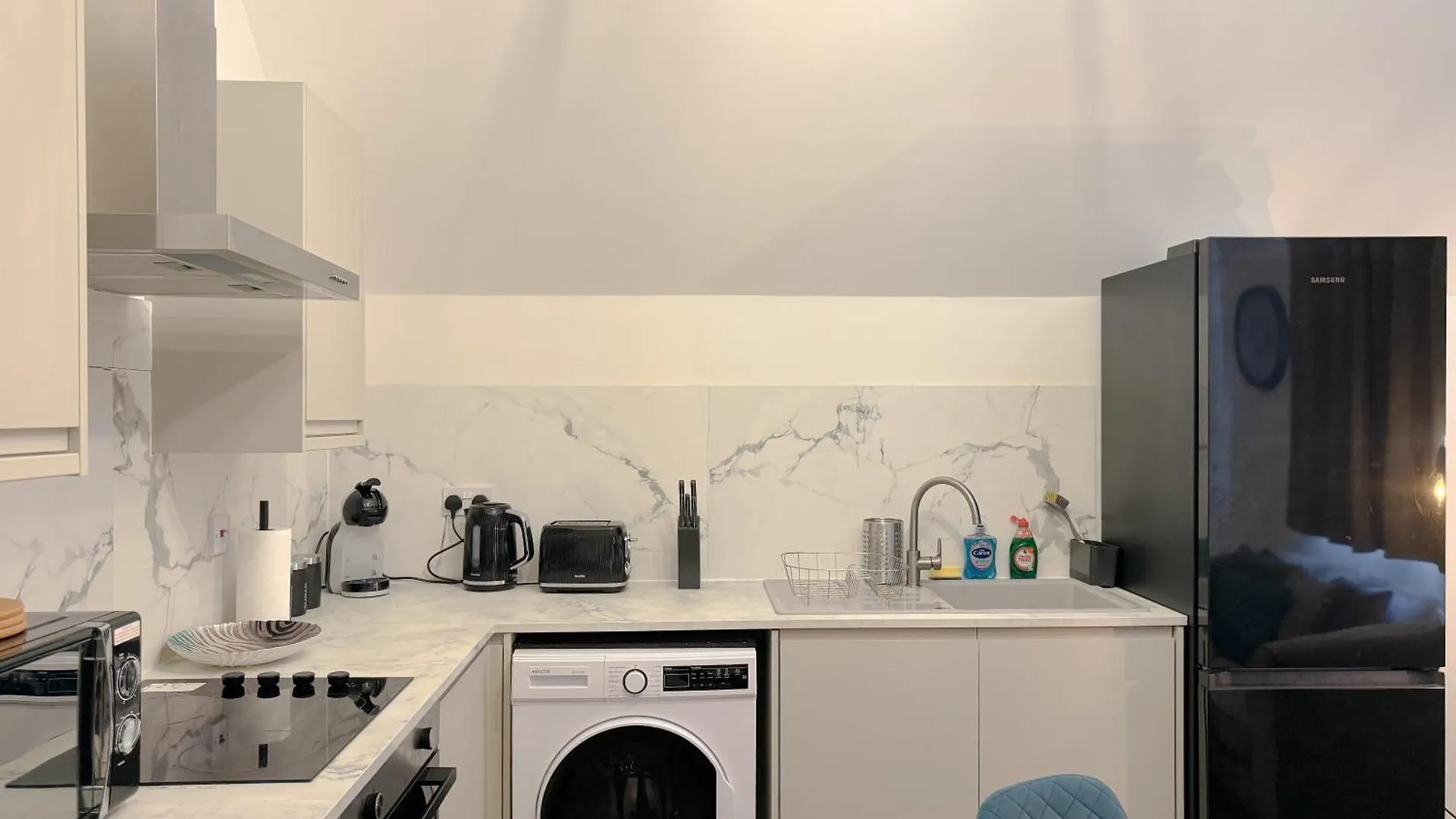 Central & Modern 2 Bedroom City Apartment 卡迪夫